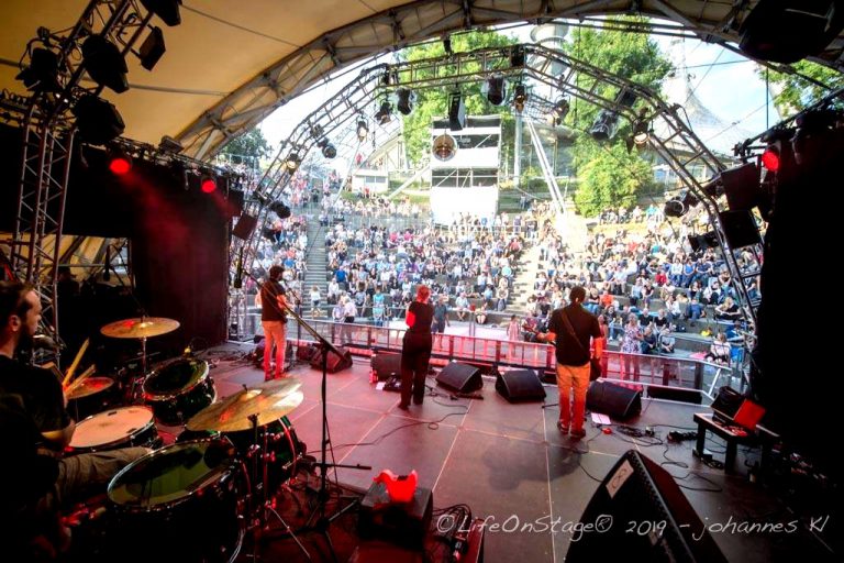 Cheerio Joe live auf der Bühne